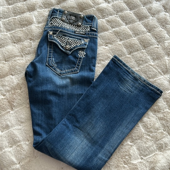Miss Me Rhinestone Jeans - Picture 5 of 10